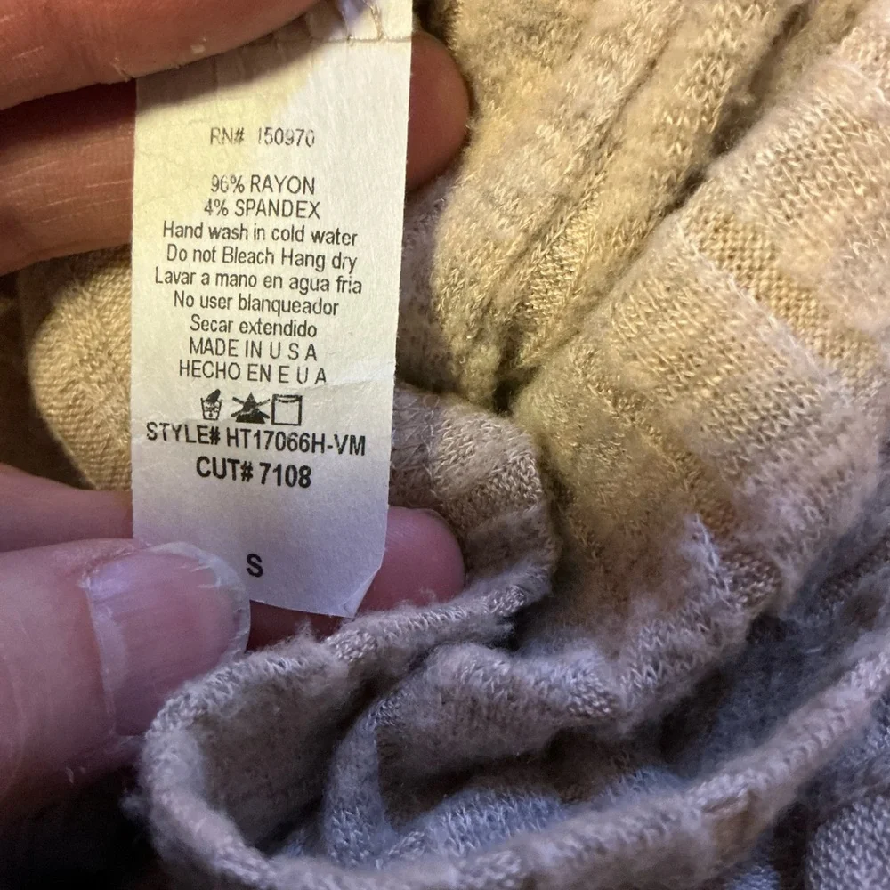 3 for 20 $ bundle Hummingbird tan slouchy knotted front sweater